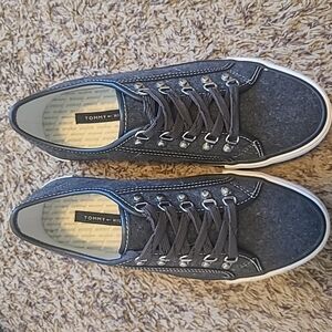 Tommy Hilfiger TwHill Canvas Sneakers Men's Size 7.5 M